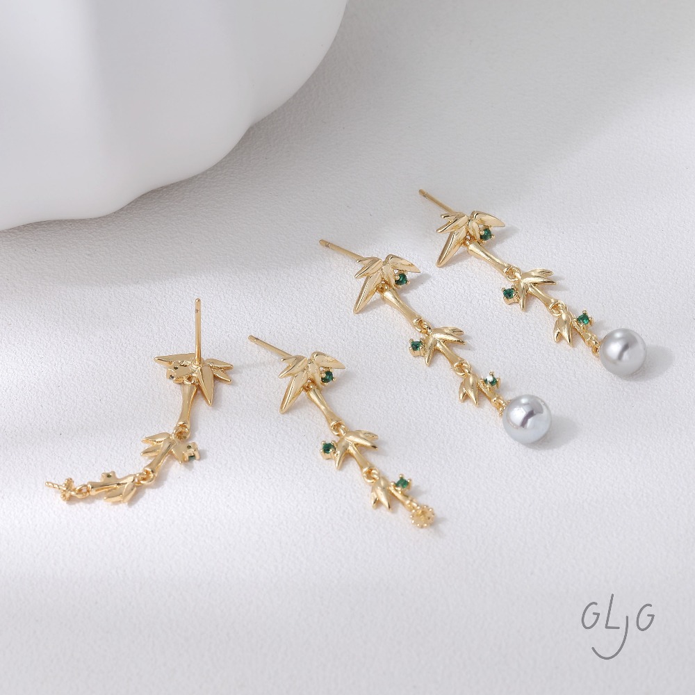 2PCS Bamboo Design Ear Studs B - Jewelry Making Earring Supplies recensione e prezzo