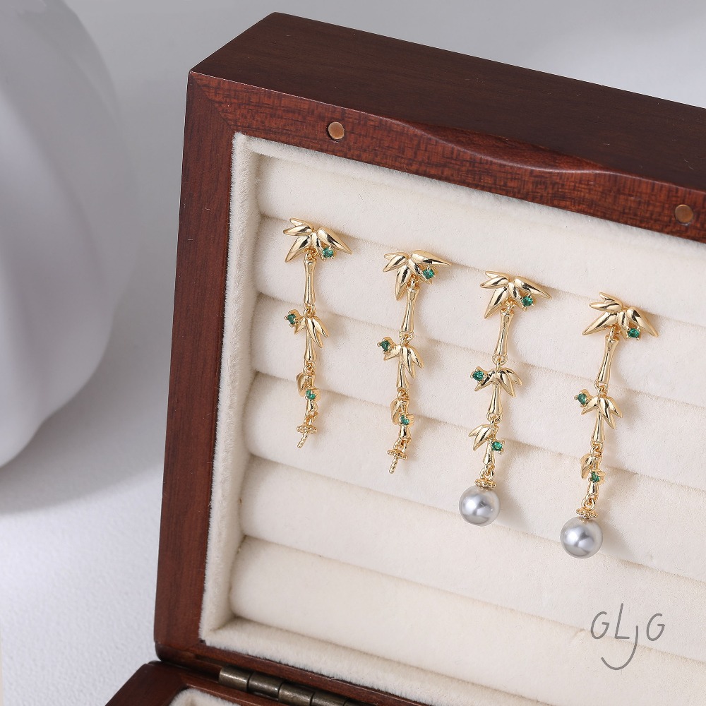 2PCS Bamboo Design Ear Studs B - Jewelry Making Earring Supplies recensione e prezzo