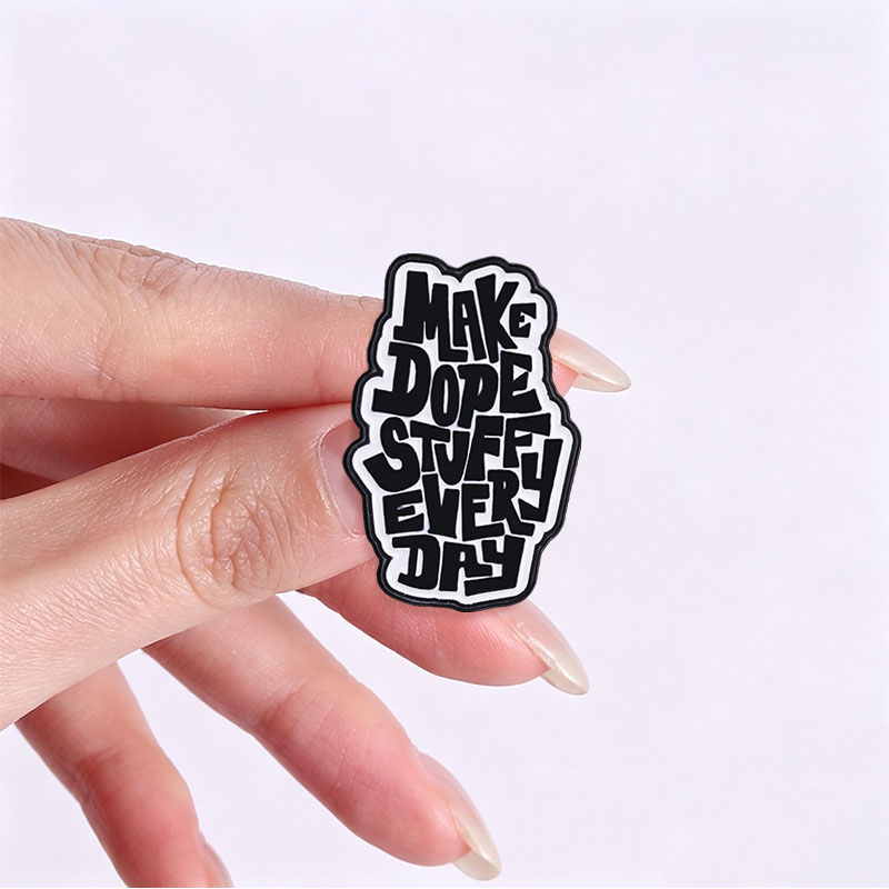 Make Dope Stuff Every Day Enam - Jewelry Making Quotes recensione e prezzo
