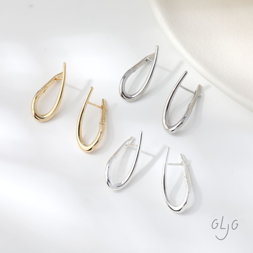 4PCS Twisted Shape Ear Studs D - Jewelry Making Earring Supplies recensione e prezzo
