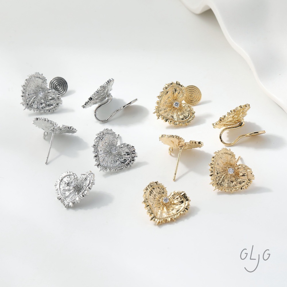 4PCS Heart Charms Stud Earring - Jewelry Making Earring Supplies recensione e prezzo